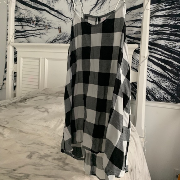 Checkered Tanktop - Picture 2 of 4